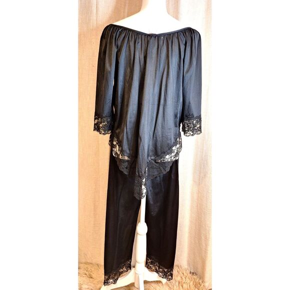 Jill Andrea of New York Black 2 Piece Vintage Lace Pajama Set 60s 70s Size Small - Picture 7 of 11